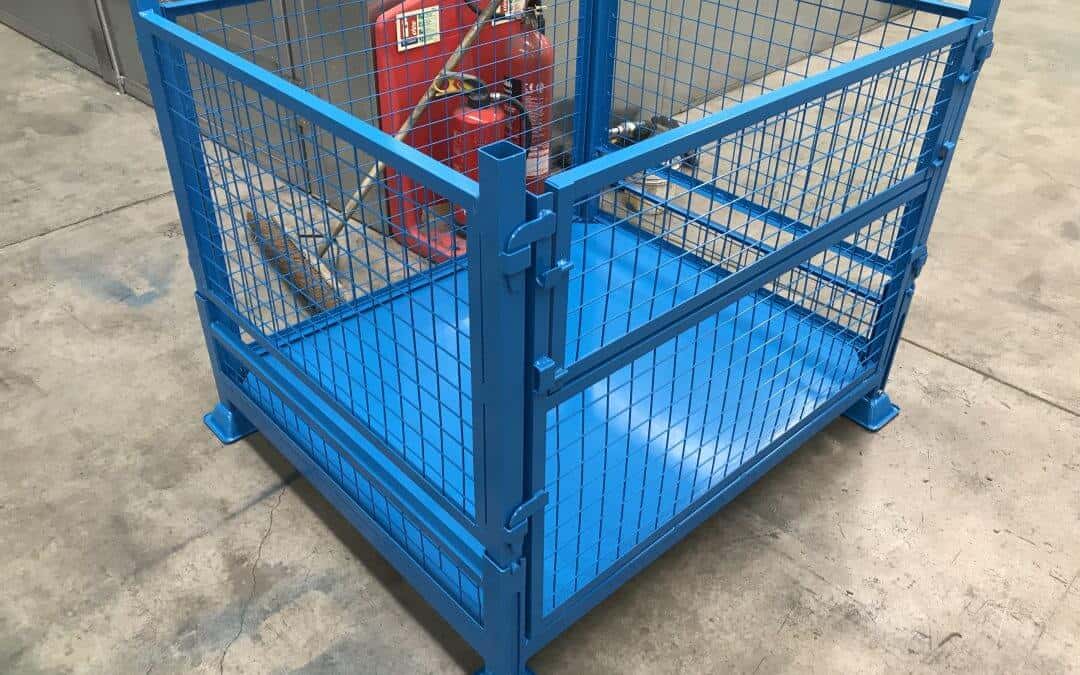 Lockable stillages